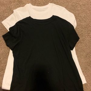2 pack- Black and White Tee